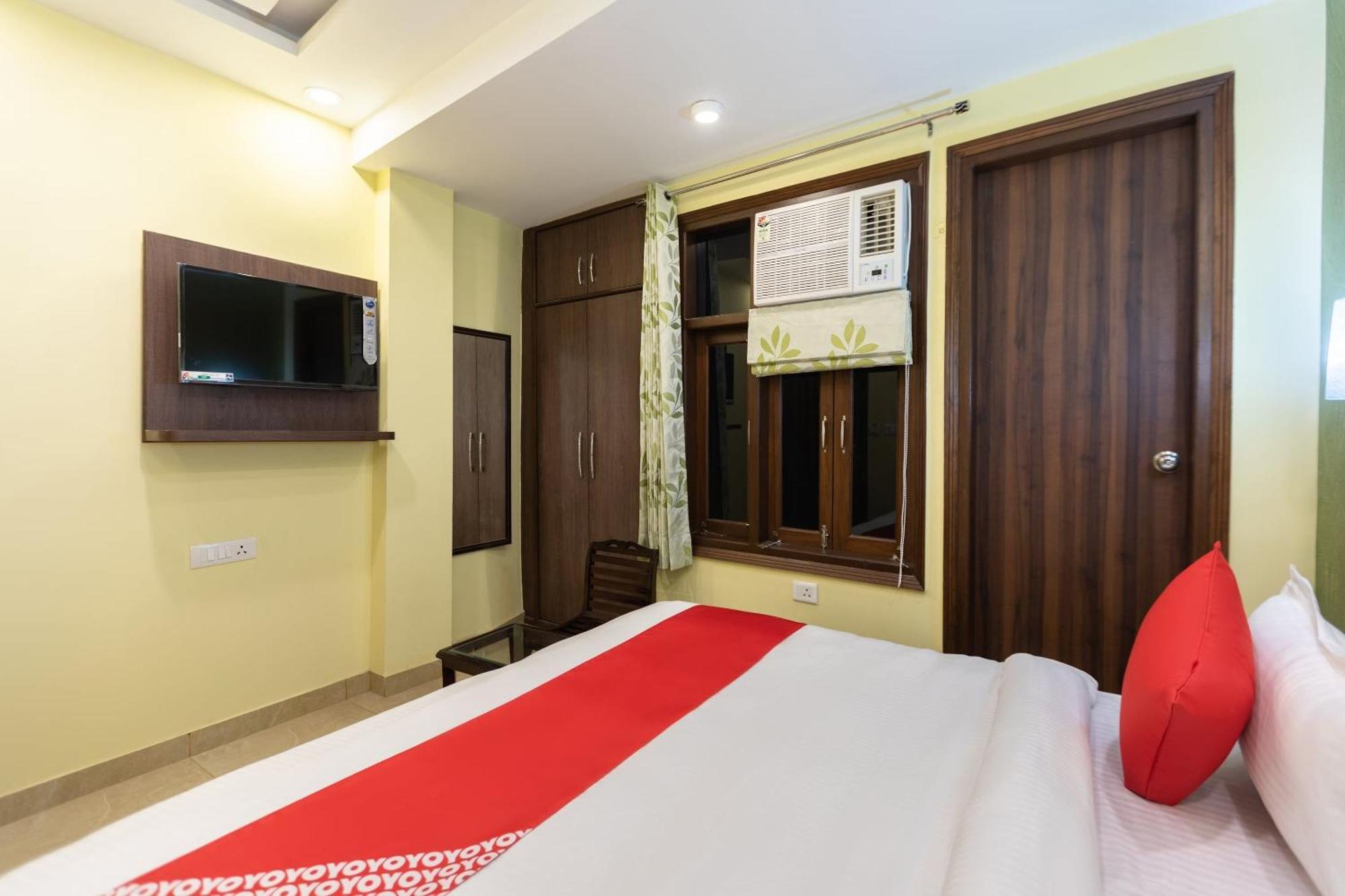 Super Oyo Hotel O Red Stone Inn New Delhi Exterior photo