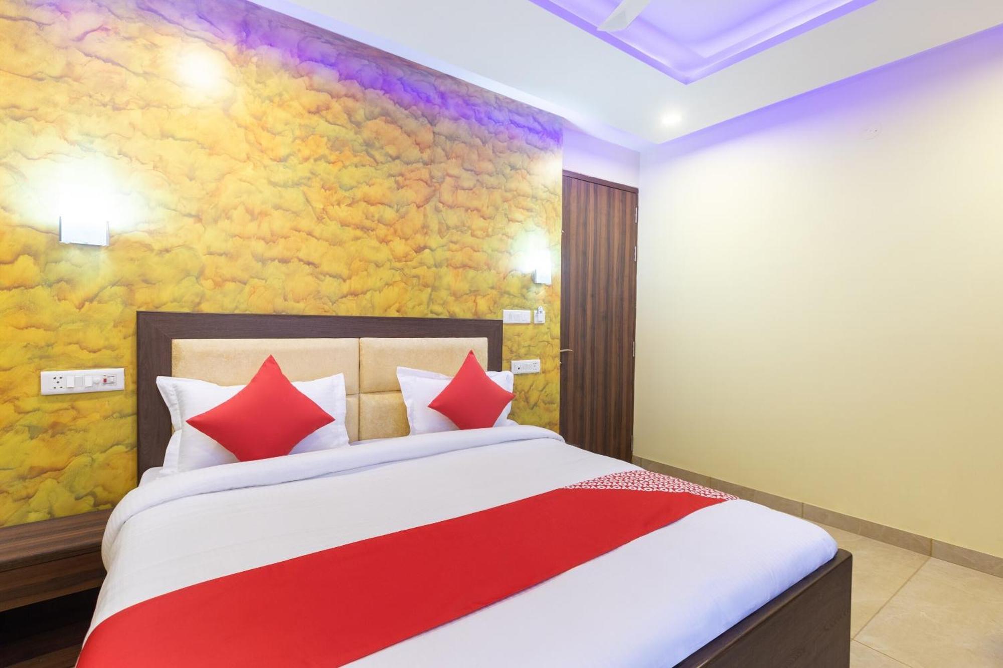Super Oyo Hotel O Red Stone Inn New Delhi Exterior photo